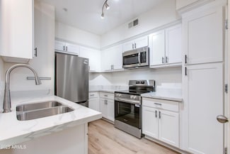 1701 E Colter St Unit 218, Phoenix, AZ 85016