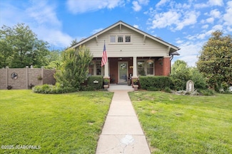 912 Adams St, Jefferson City, MO 65101