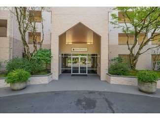 6645 W Burnside Rd Unit 550, Portland, OR 97210