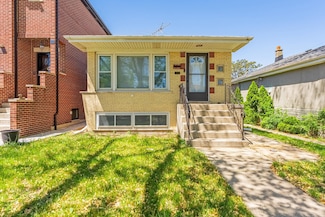 5108 S Massasoit Ave, Chicago, IL 60638