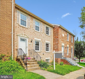 9523 Greencastle Ln, Lorton, VA 22079
