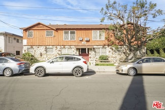 15461 Moorpark St, Los Angeles, CA 91403