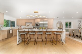 13451 Albers St, Sherman Oaks, CA 91401