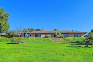 363 Tumble Creek Ln, Fallbrook, CA 92028