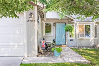 3207 SW Metolius Ave, Redmond, OR 97756