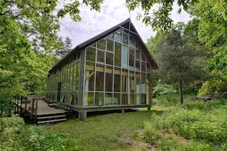 43555 School House Rd, Clayton, NY 13624