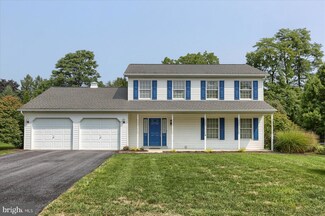 101 Schoolfield Dr, Carlisle, PA 17013