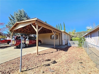 13924 Chestnut Ln, Clearlake Oaks, CA 95423