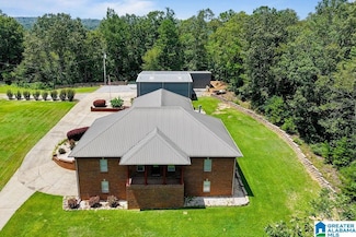 905 Greentree Dr, West Blocton, AL 35184