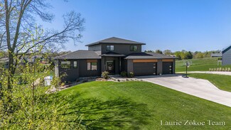 13221 Jessann Dr, Coopersville, MI 49404