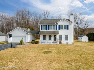 15 Cabot Way, Clifton Park, NY 12065