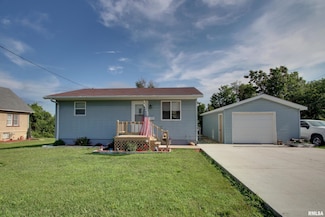 461 Oak St, Hamilton, IL 62341