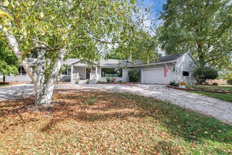 11598 Summerland Beach Rd NE, Millersport, OH 43046
