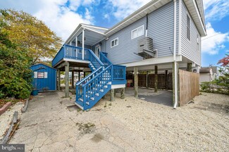 10 W Thames Rd, Little Egg Harbor Township, NJ 08087