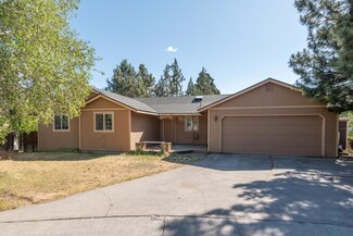2241 NE Hyatt Ct, Bend, OR 97701