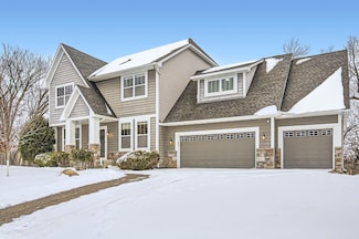 13320 Glenavon Ct, Minnetonka, MN 55345