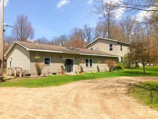 745 W Adams St, White Cloud, MI 49349