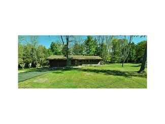 2034 Lakewood Rd SW Unit 11C, Sherrodsville, OH 44675