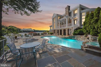 3614 Boat Dock Dr, Falls Church, VA 22041