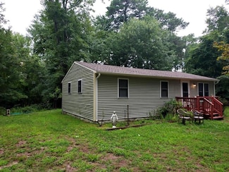 4202 Cherrix Ln, Chincoteague Island, VA 23336