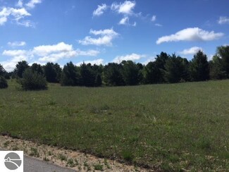 1855 Perrys Loop Unit 14, Traverse City, MI 49685
