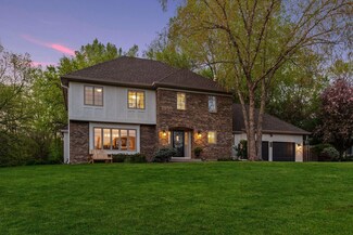 19860 Chartwell Hill, Excelsior, MN 55331