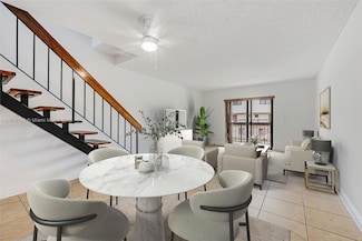 1121 SW 105th Ave Unit 302, Miami, FL 33174