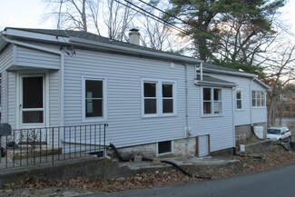 1 Golden Hills Rd, Saugus, MA 01906