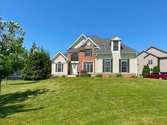 1255 Iowa St, Pella, IA 50219