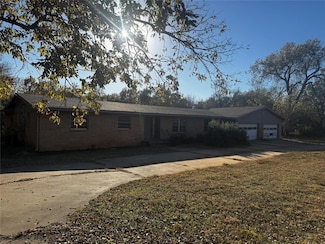 3430 E Maxwell Dr, Oklahoma City, OK 73121