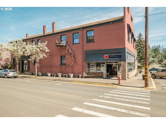 354 N Main St, Brownsville, OR 97327