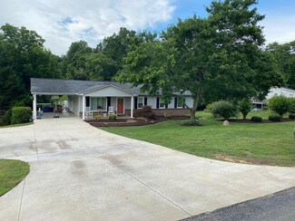 1425 Orphanage Rd, Danville, VA 24540