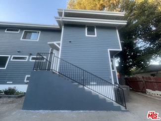 6204 Mayfield Ave, La Crescenta, CA 91214