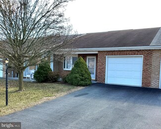 309 Winding Oak Dr, Hagerstown, MD 21740