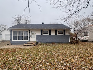 5349 Ferngrove Dr, Dayton, OH 45432