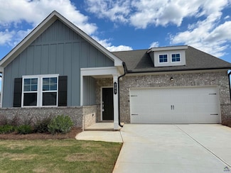 203 Overton Dr, Perry, GA 31069