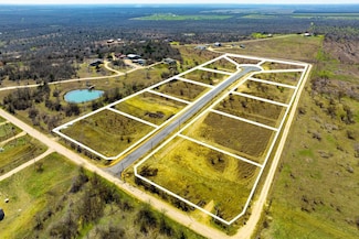595 Tower Rd, Lockhart, TX 78644