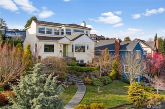 2315 Eastmont Way W, Seattle, WA 98199