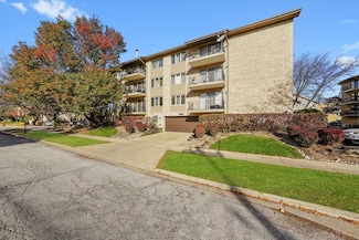 4530 W 93rd St Unit 1A, Oak Lawn, IL 60453