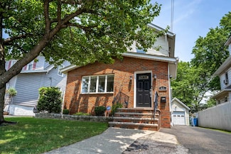 85 Barrows Ave, Rutherford, NJ 07070