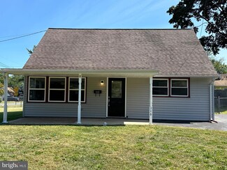 116 Meriden, Ewing, NJ 08618