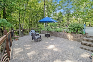 9510 Pere Marquette Dr, Stanwood, MI 49346