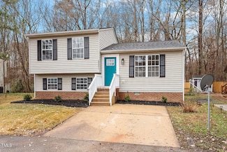8341 Wynewood Ct, Raleigh, NC 27616