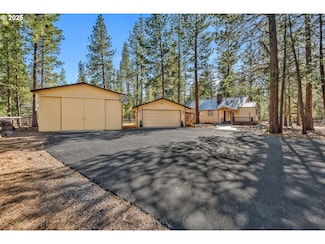 153363 Hackamore Ln, La Pine, OR 97739