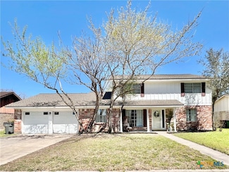 505 Yorkshire Ln, Victoria, TX 77904