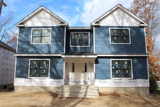 762 Connecticut View Dr, Oyster Bay, NY 11771
