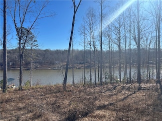 3 Lakewind Ct, Iva, SC 29655