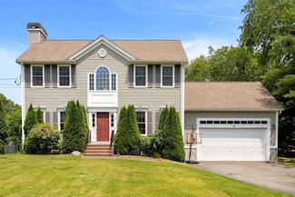 3 42nd St, Berkley, MA 02779