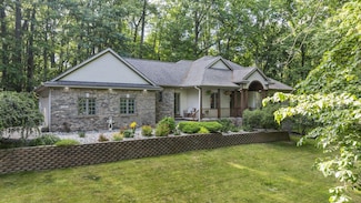 1255 White Pine Dr SW, Grand Rapids, MI 49534