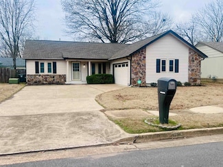 2675 Van Leer Dr, Memphis, TN 38133